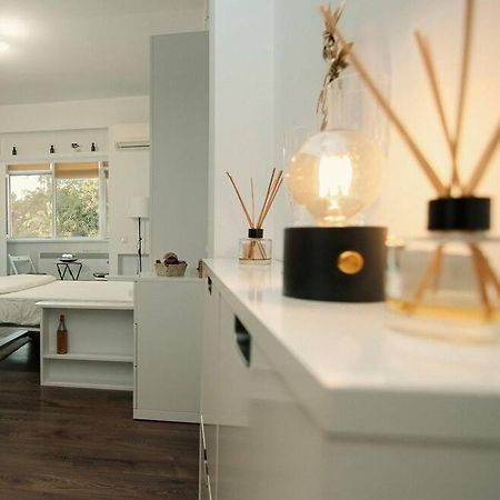 Oasis Studio Central City Бухарест Экстерьер фото